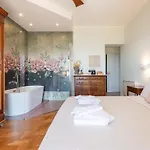 Kır Evi Elicriso