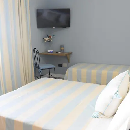 Elicriso كارلوفورتي